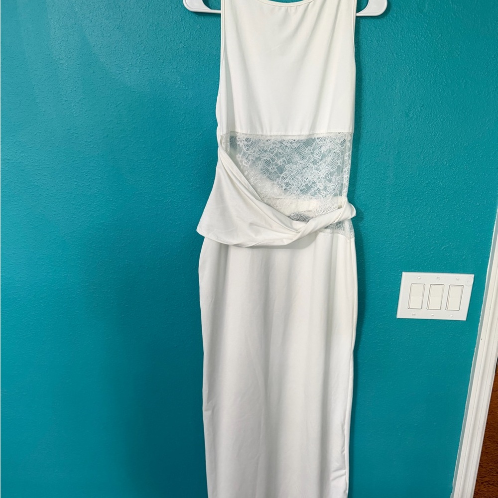 SHEIN White Crewneck Top